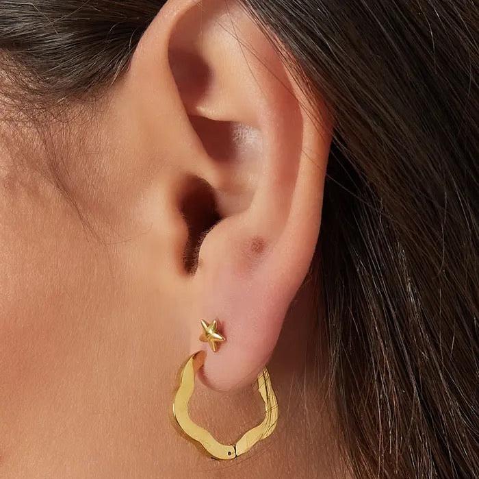 Oorbellen Basic Bloemvorm goud M