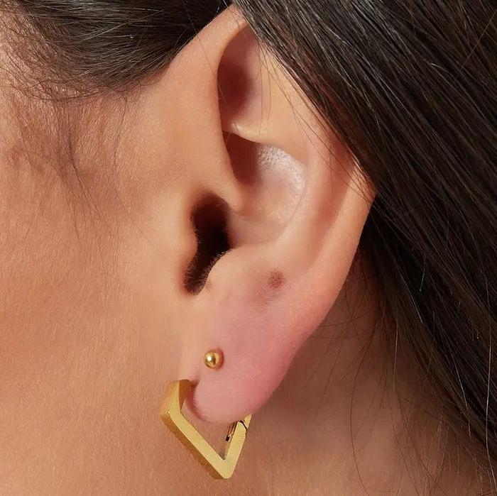 Oorbellen Diamantvorm goud M