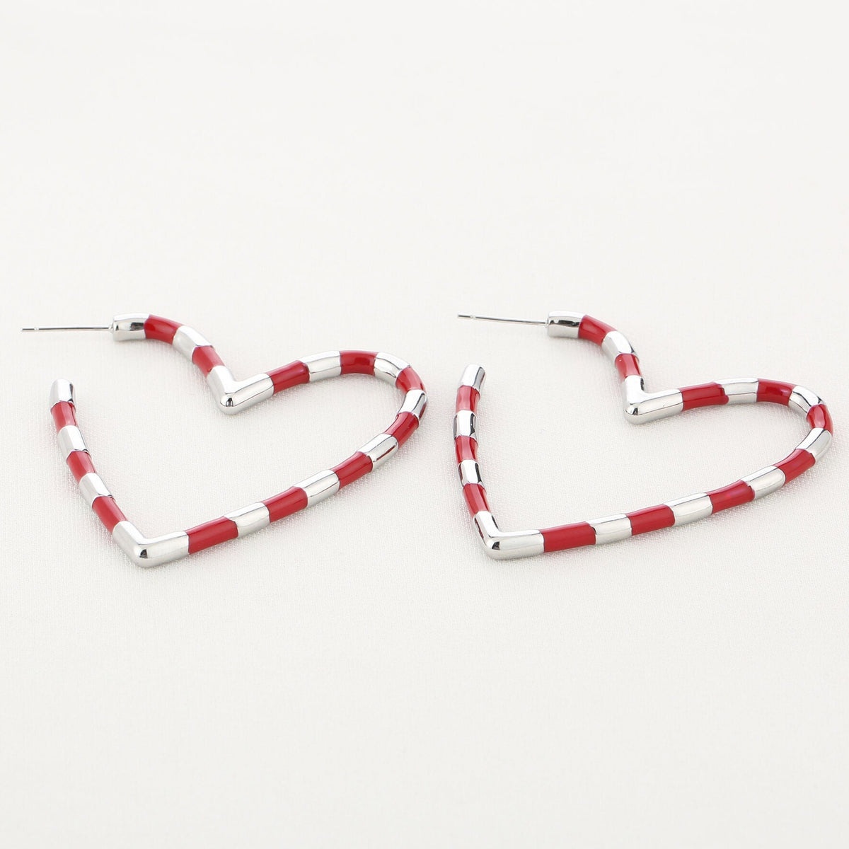 Oorbellen Kleurvol Hart zilver rood XL liggend