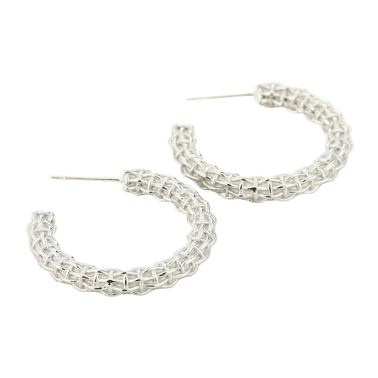 Oorbellen Luxury Hoops zilver liggend