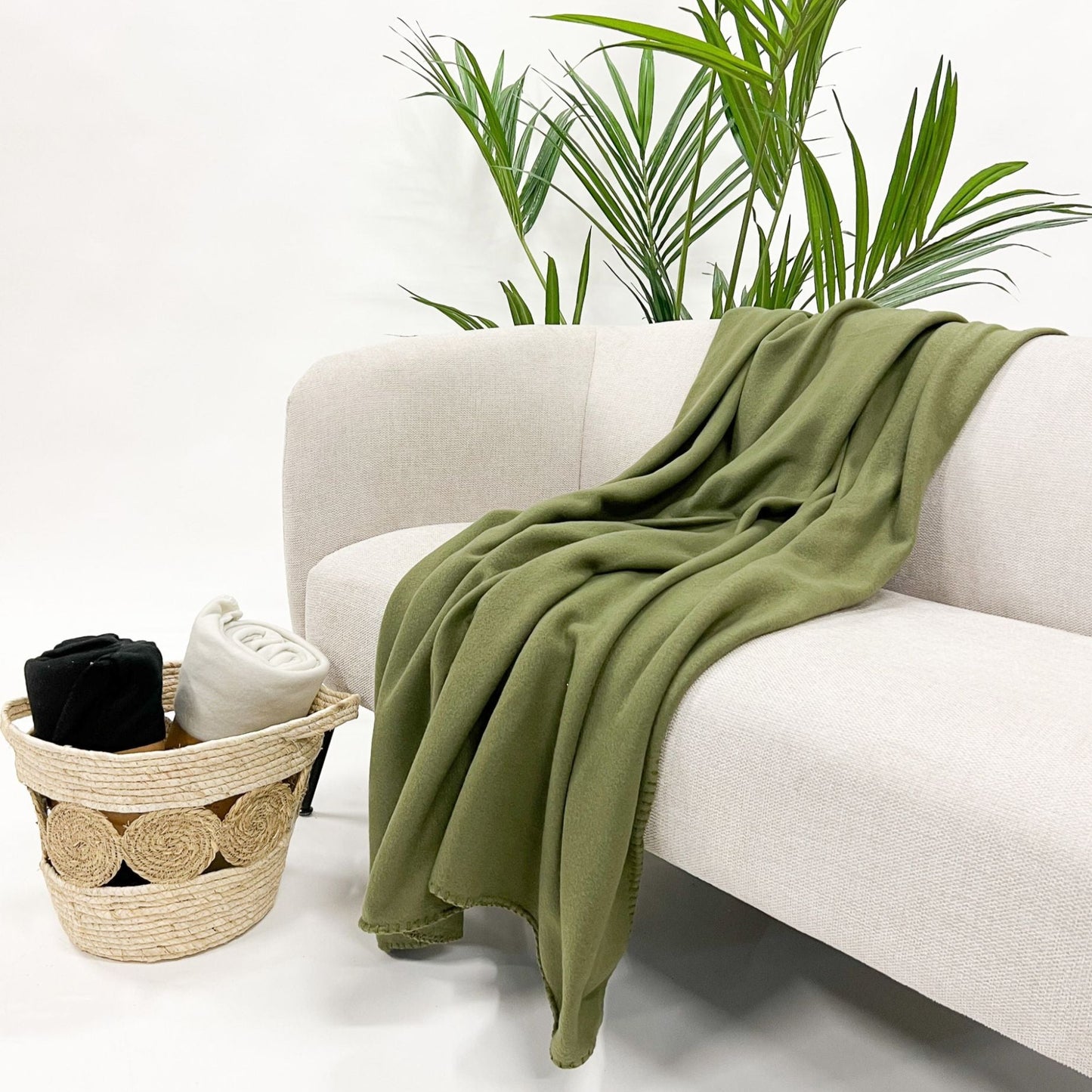 Plaid Dex Olive Branch 160x130cm sfeer