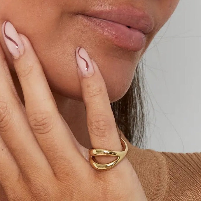 Ring Connected goud size 16