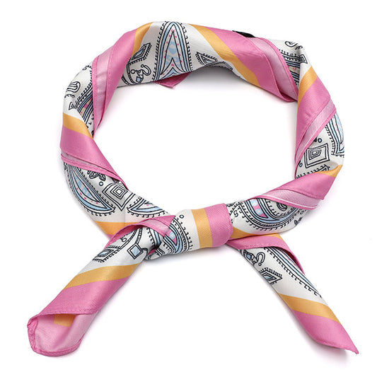 Sjaaltje Hondjes vierkant fuchsia 70x70cm voorbeeld