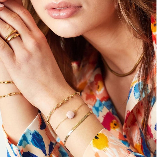 Armbanden als tijdloos sieraad: de perfecte finishing touch