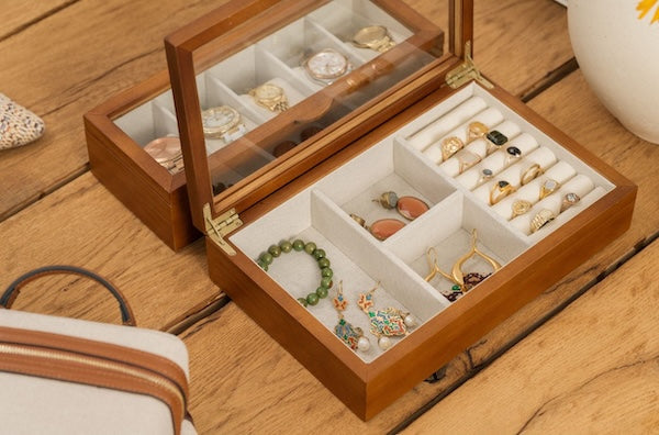 Hoe bewaar je sieraden mooi?