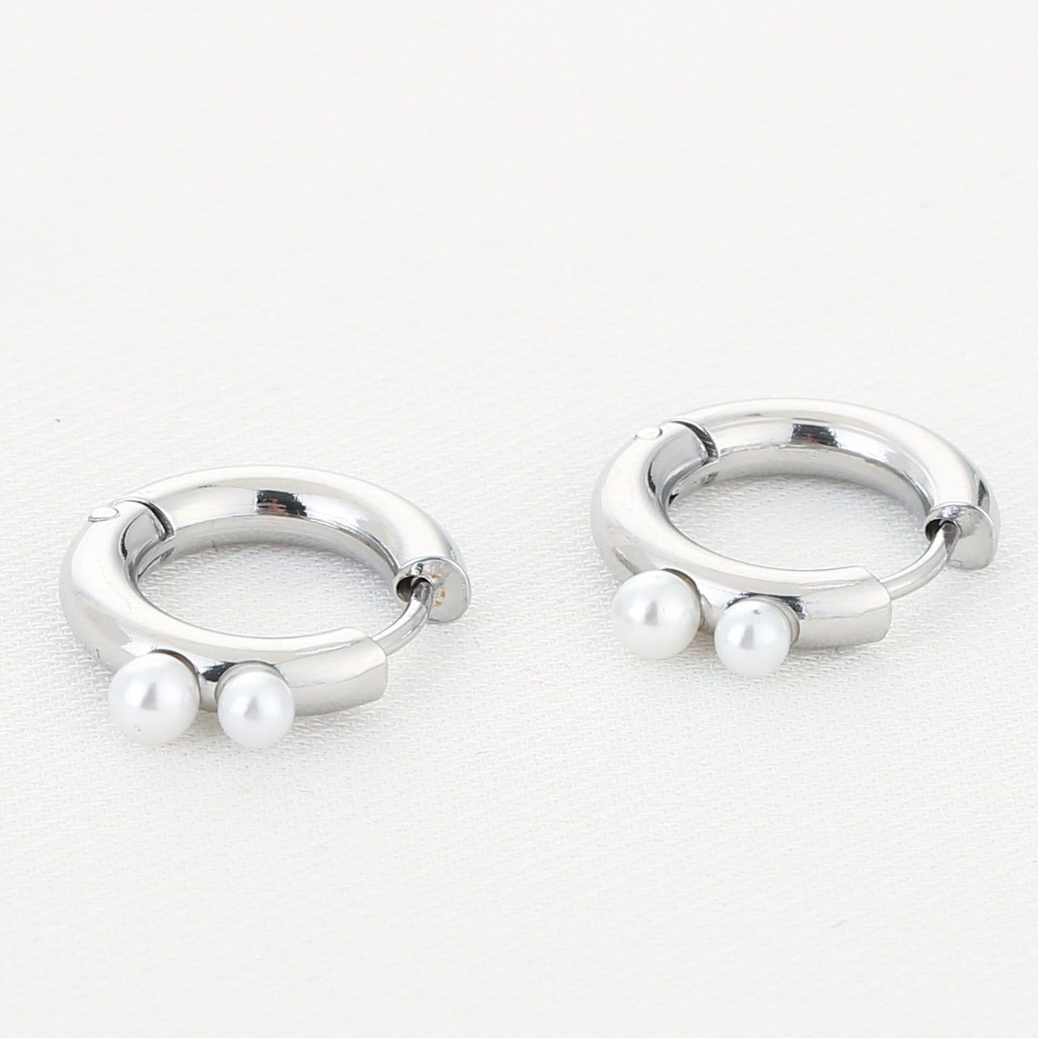 Oorbellen Basic Parel zilver liggend