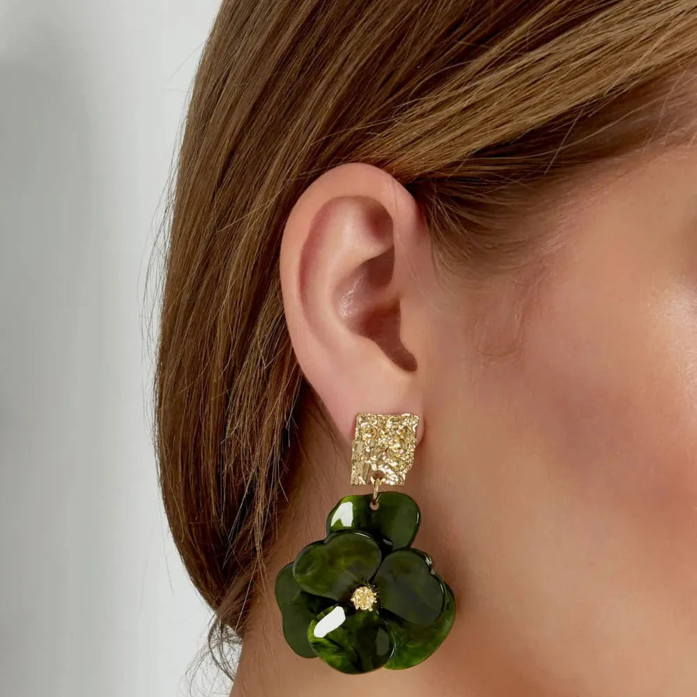 Oorbellen Flower Magic goud groen sfeer
