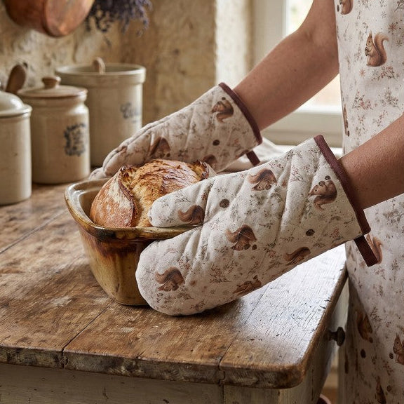 Ovenwant Eekhoorn beige 30x18cm sfeer keuken