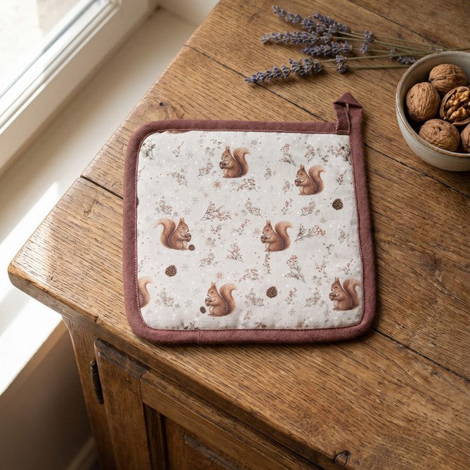 Pannenlap Eekhoorn beige 20x20cm sfeer