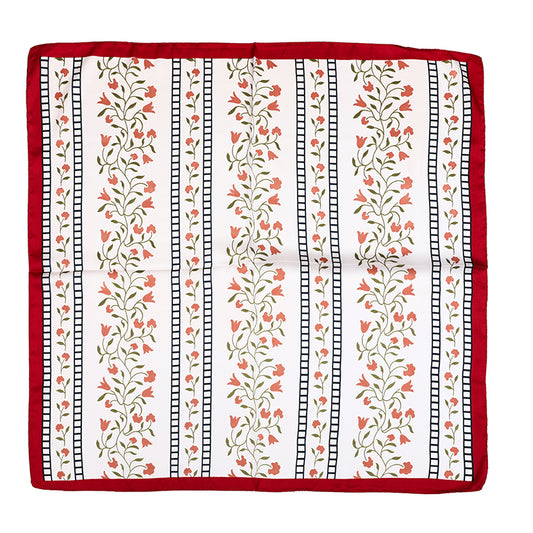 Sjaaltje Bloemen Ladder vierkant rood 70x70cm