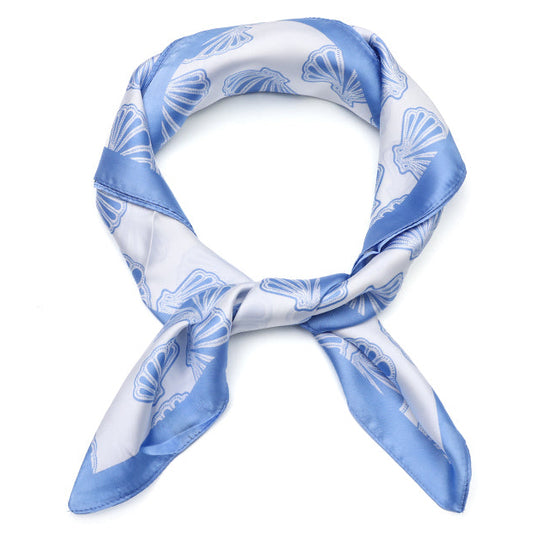 Sjaaltje Schelpen vierkant blauw wit 70x70cm voorbeeld