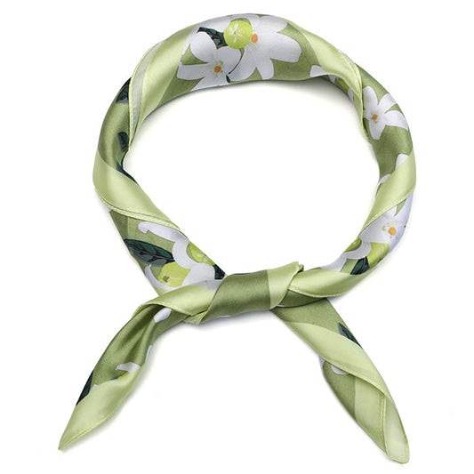 Sjaaltje bloemen vierkant groen 70x70cm voorbeeld