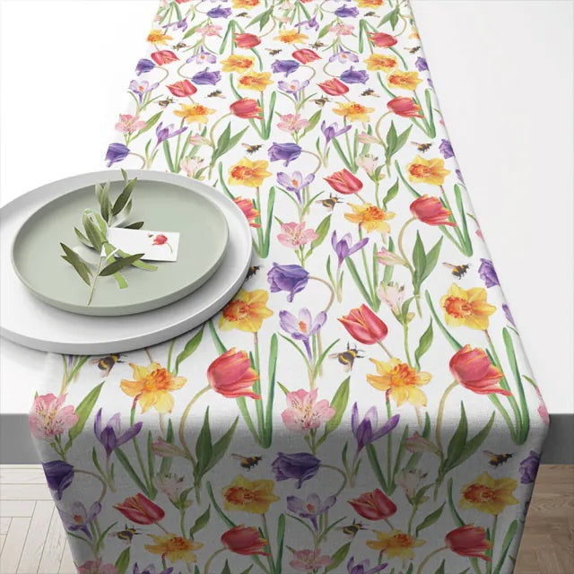 Tafelloper Flowers in Spring wit multi 150x40cm